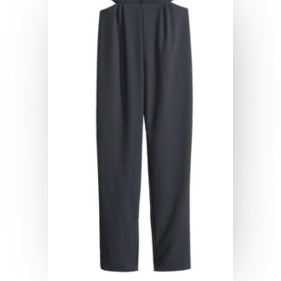 Divided by H&M size 4 cut-out jumpsuit - Picture 5 of 16